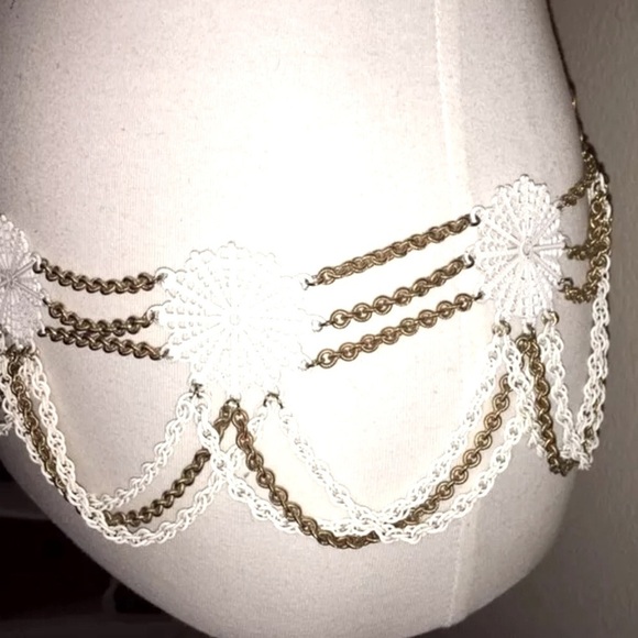 Chain Snowflake Choker Necklace and a Belt, Many Styles in one mont cond S-M - Picture 9 of 9